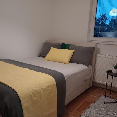 Apartamento Stan U Krnjaci Belgrado Exterior foto
